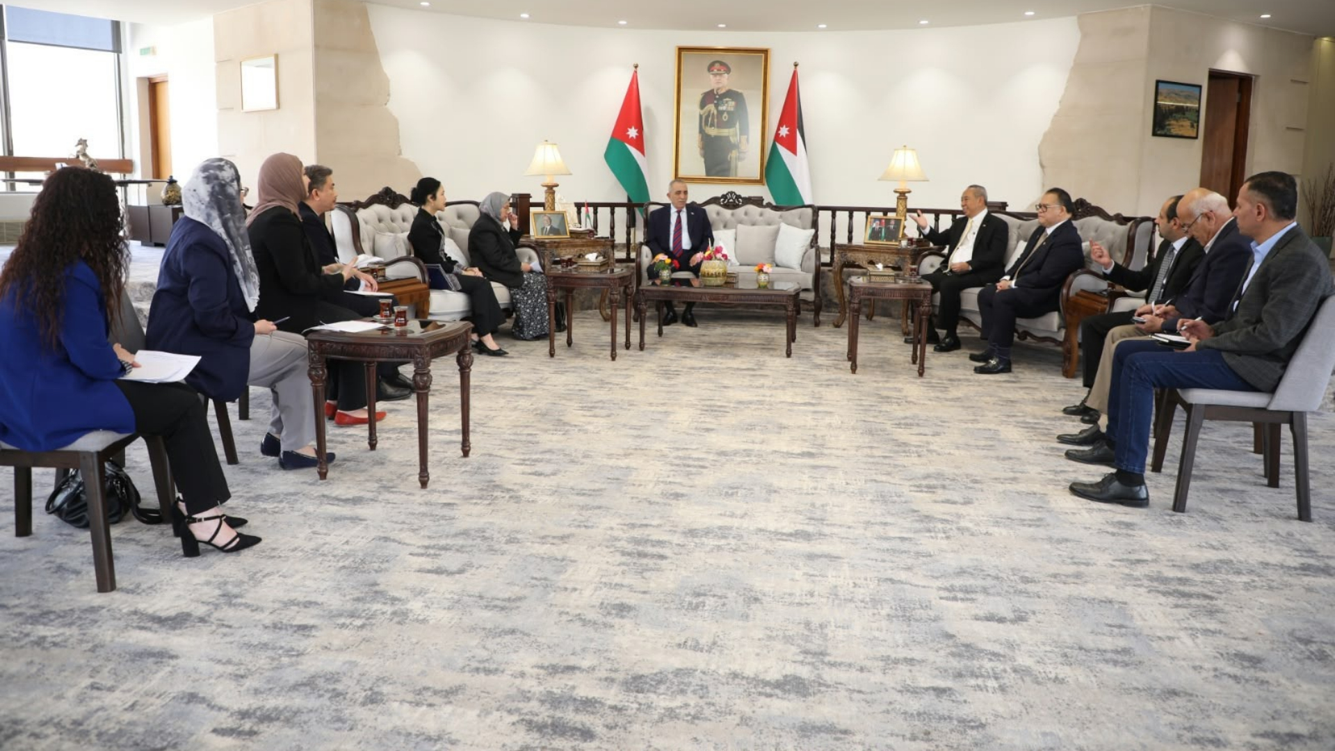 بحث التعاون الثقافي بين الأردن ودول جنوب شرق آسيا