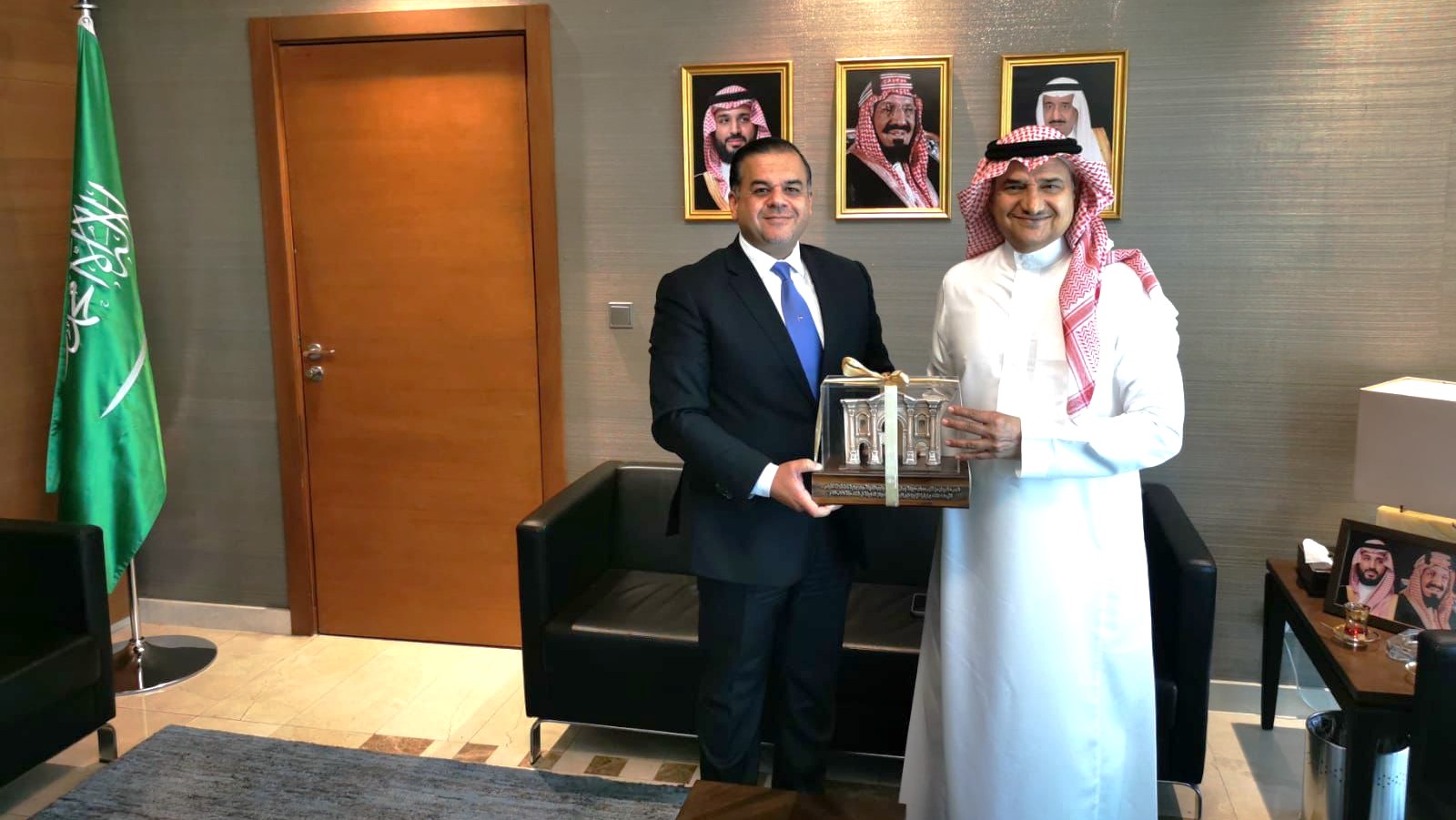 مدير مهرجان جرش والسفير السعودي يبحثان مشاركة السعودية في فعاليات الدورة الأربعين (إعادة مصححة وبديلة)