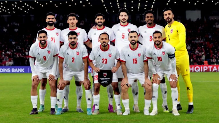 199 سباحًا وسباحة يشاركون بالبطولة الصيفية المفتوحة