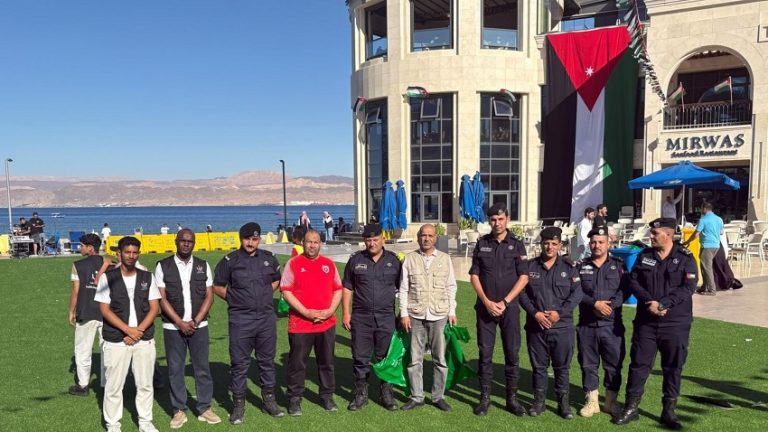 وزير الأشغال يؤكد حرص الحكومة على التعاون مع "المهندسين"