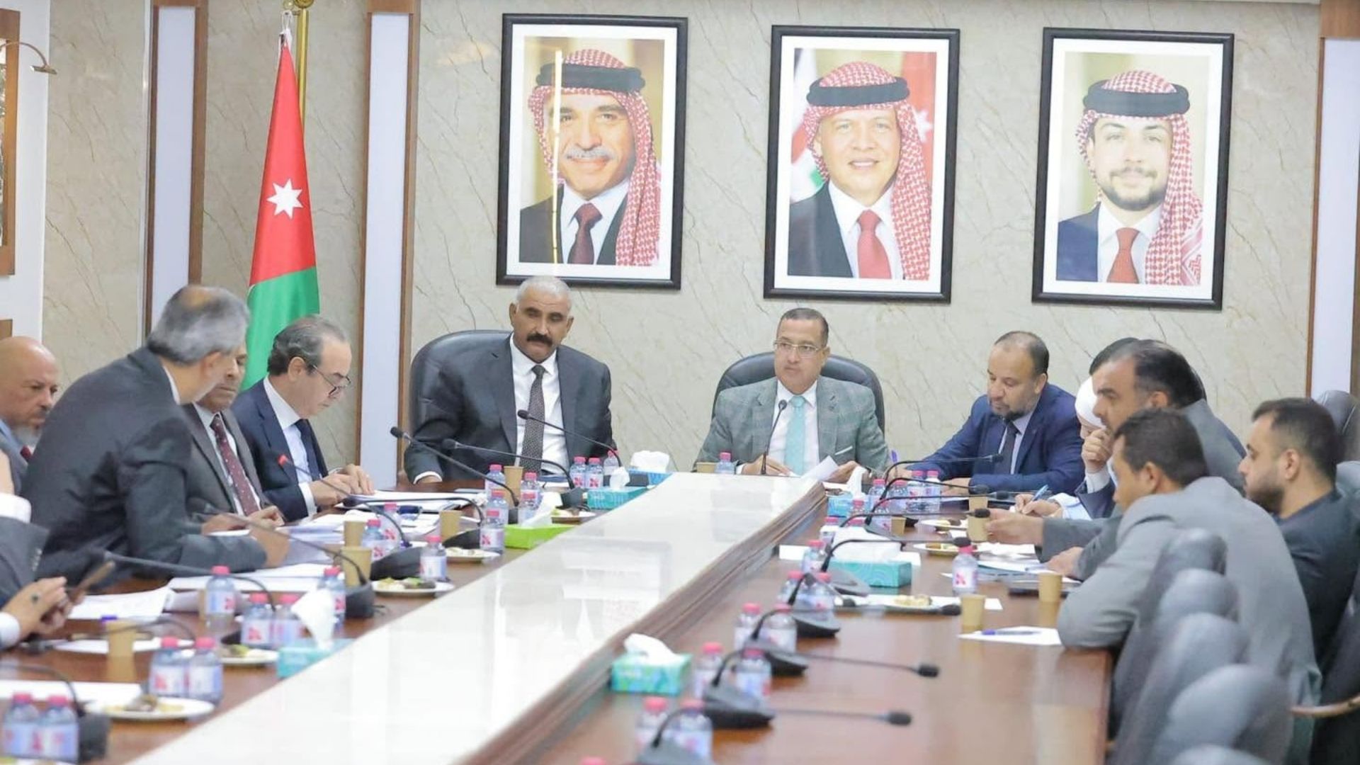 وصول طواقم المستشفى الميداني الأردني نابلس11