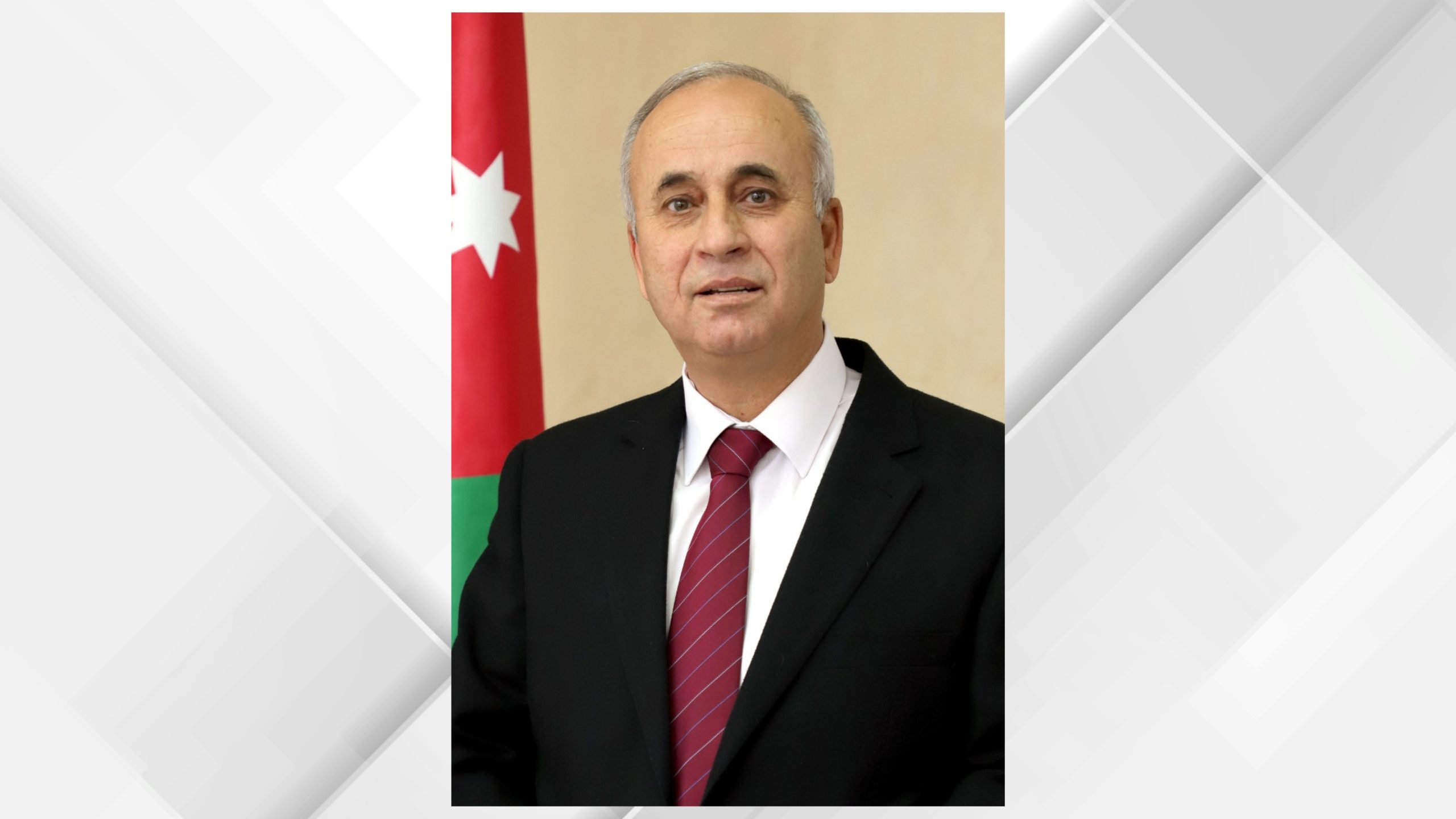 مدير الضريبة: نعمل على تطوير الإجراءات الداعمة للصناعة والاستثمار