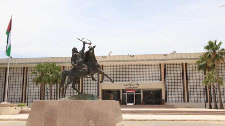 "أعيان": الأعياد الوطنية تُمثل امتدادًا لمسيرة دولة قامت على قيم النهضة والحرية والبناء
