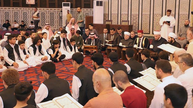 أمين عام "الأوقاف" يحضر ختمة القرآن ضمن المبادرة الملكية