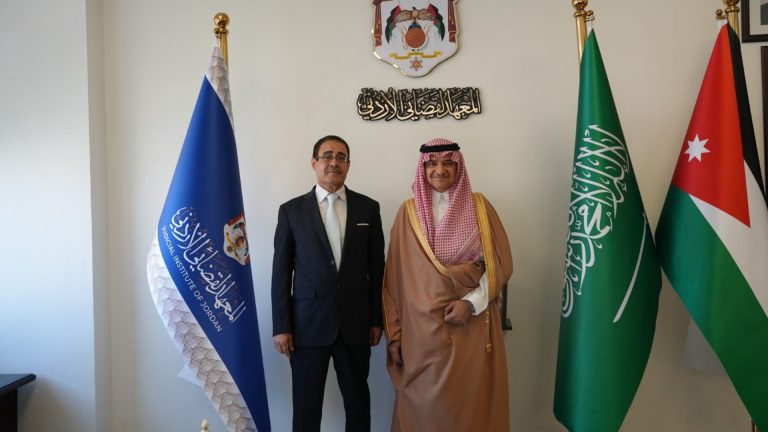 السفير السعودي يزور المعهد القضائي الأردني ويبحث تعزيز التعاون المشترك