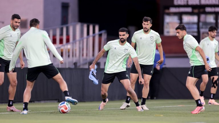 المنتخب الوطني يظهر بالقميص الأبيض أمام النمسا