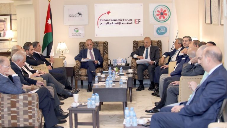 المنتدى الاقتصادي يناقش التوجهات الاستراتيجية لمنظومة الإدارة المحلية