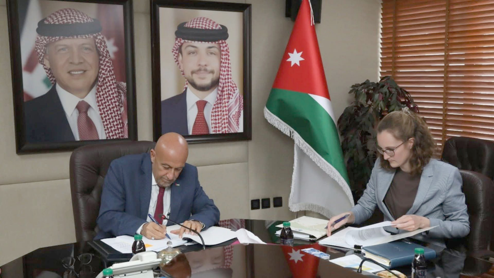 "المياه" وبنك الإعمار الألماني يوقعان اتفاقية لدعم مشروع الناقل الوطني