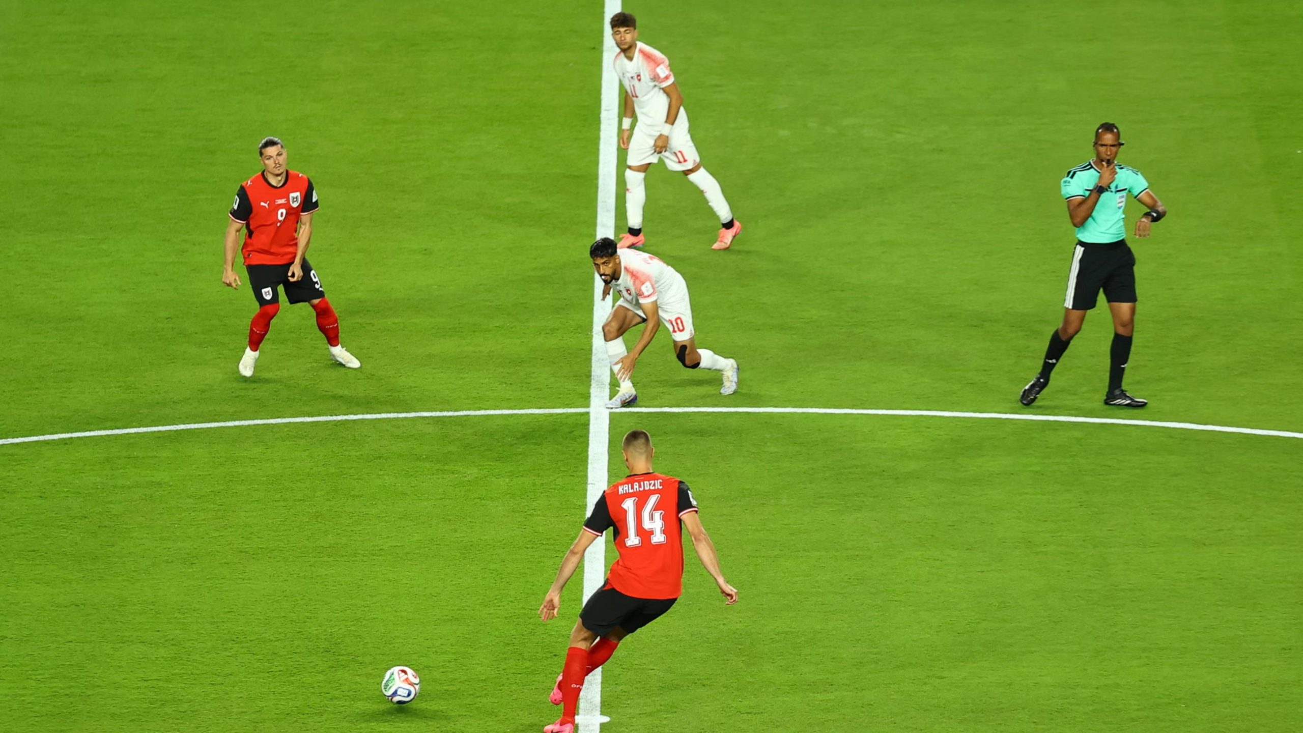 انطلاق مباراة النشامى أمام النمسا والسلام الملكي يصدح في الملعب