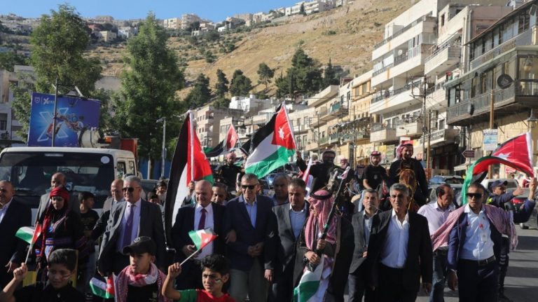 ثقافة البلقاء تحتفل بالاعياد الوطنية