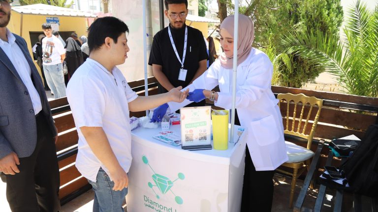 حدائق الملكة رانيا تنظم يوماً طبياً مجانياً