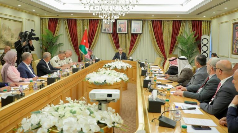 "زراعة الأعيان" تطلع على نظام التصنيف الجمركي على مستلزمات الإنتاج الزراعي