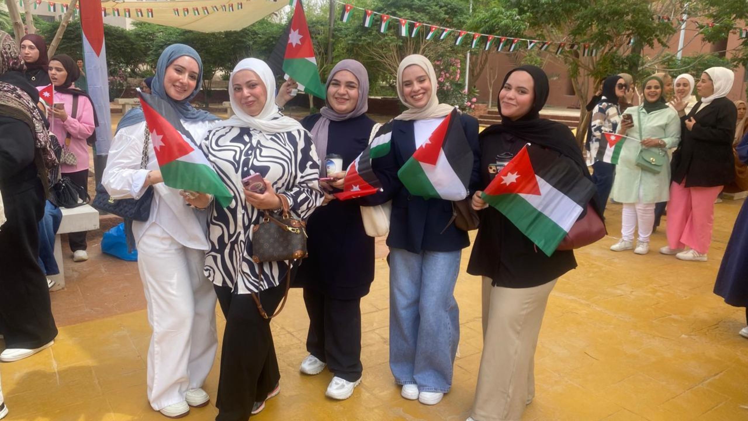 طلبة جامعيون: تزامن المناسبات الوطنية يجسد وحدة المسيرة الأردنية