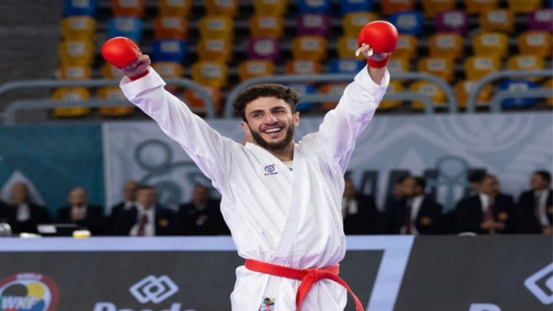 لاعب منتخب الكراتيه غيث يحرز فضية الدوري العالمي