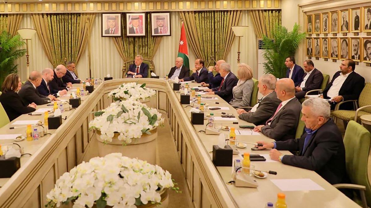 لجنة فلسطين في "الأعيان" تلتقي السفير الروسي