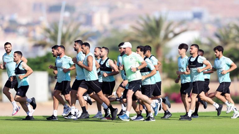 فريق الوحدات يبدأ معسكره التدريبي في العقبة