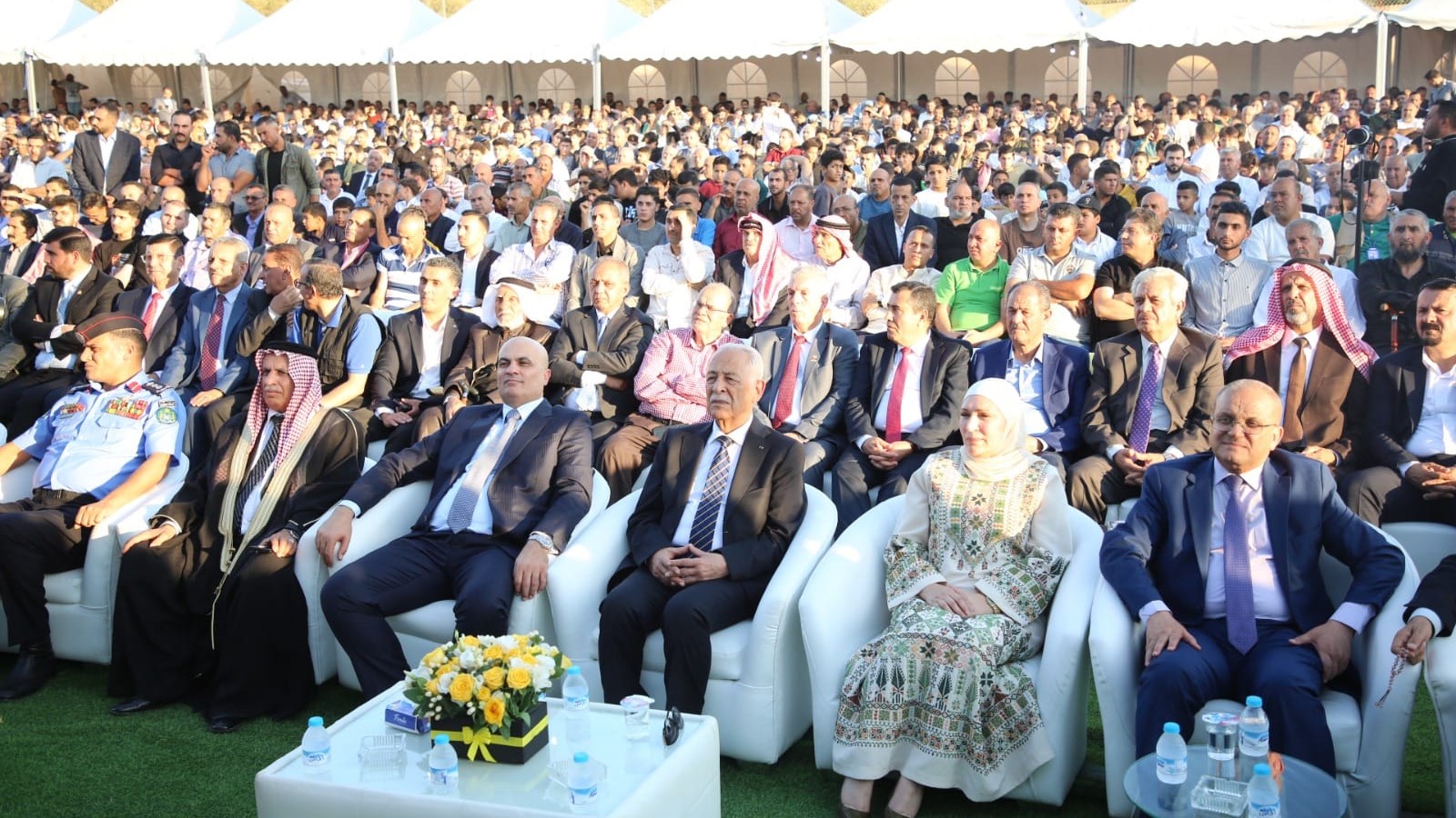 العيسوي يرعى الاحتفال الوطني لأبناء منطقة جديتا بمناسبة الأعياد الوطنية