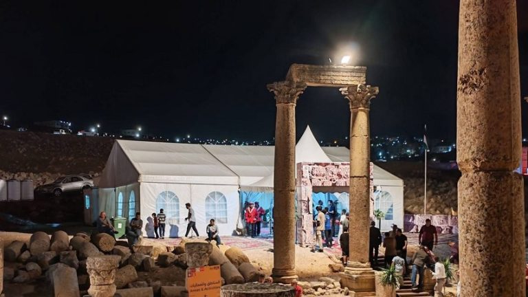"البيت الجرشي" يحتفي بضيوف مهرجان الثقافة والفنون