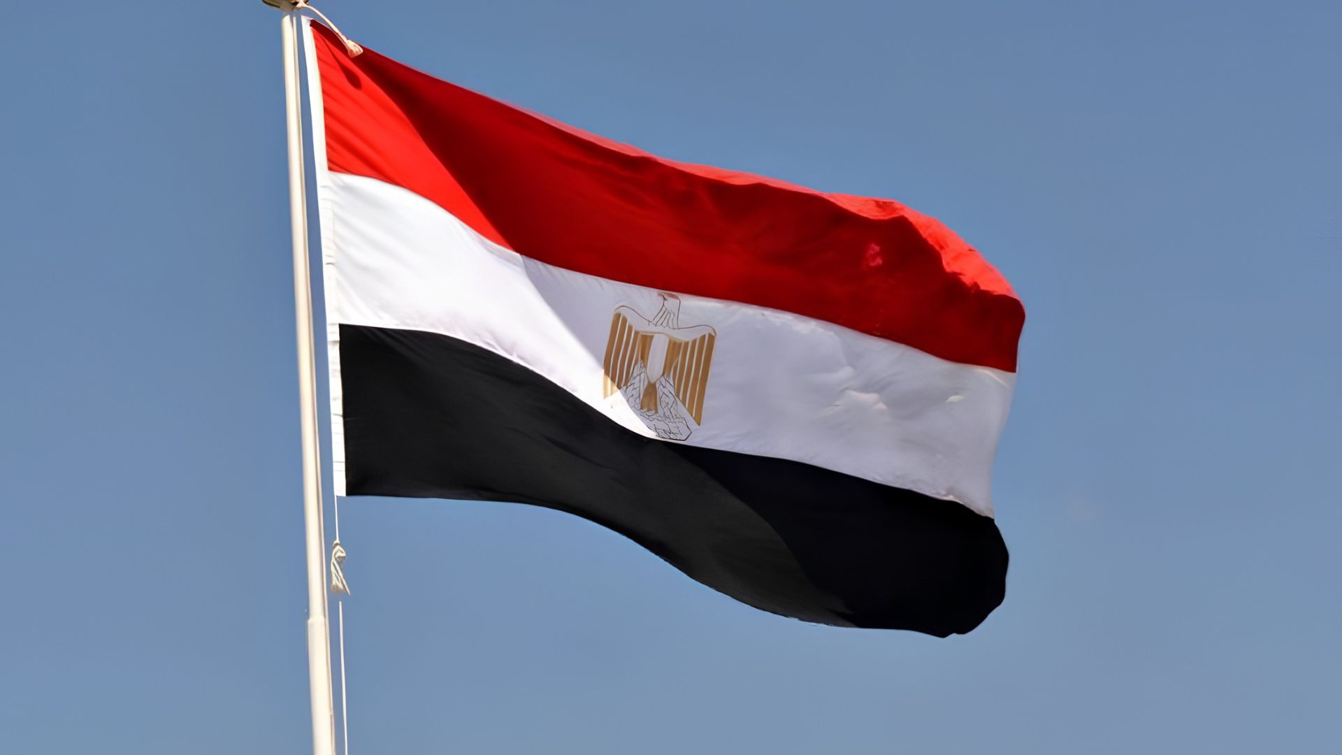 مصر تدين استهداف ناقلة كويتية في هرمز