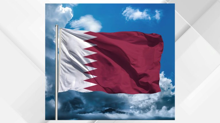 قطر تعلن الحداد العام لمدة 4 أيام إثر وفاة الشيخ حمد بن خليفة آل ثاني