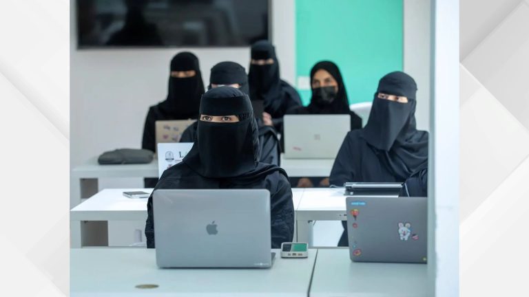 تمكين المرأة السعودية بالقطاع غير الربحي في ظل رؤية المملكة 2030