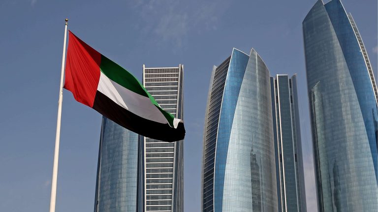 الإمارات تدين الهجمات الإيرانية على البحرين والكويت