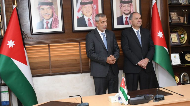 49 محاميا يؤدون اليمين القانونية أمام وزير العدل