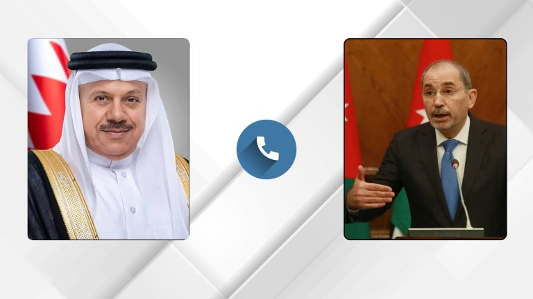 وزير الخارجية ونظيره البحريني يؤكدان إدانة الاعتداءات الإيرانية على الأردن والبحرين والدول الشقيقة