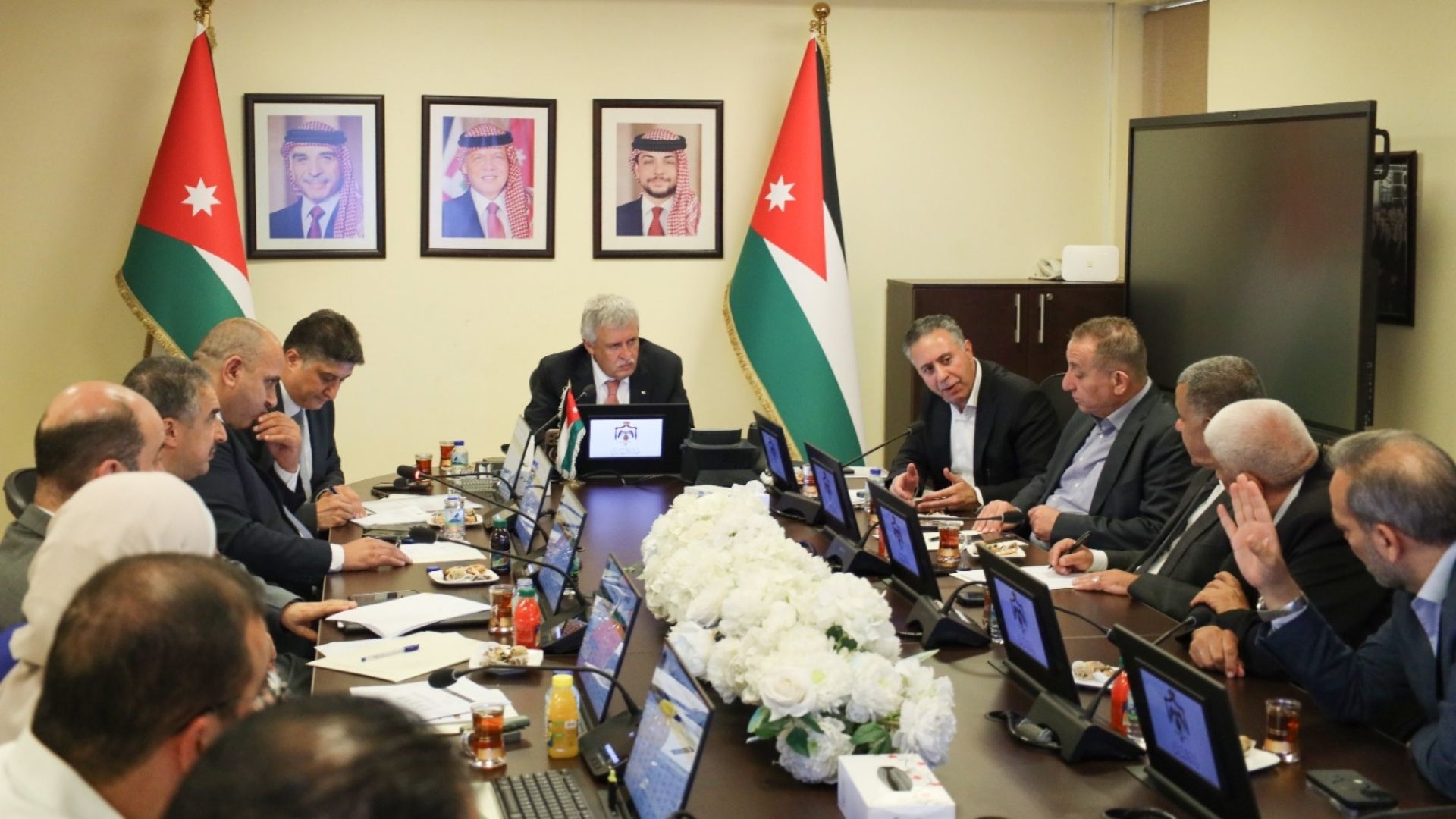 وزراء "النقل" و"الصناعة" و"الزراعة" يبحثون تعزيز أسطول البرادات الأردنية