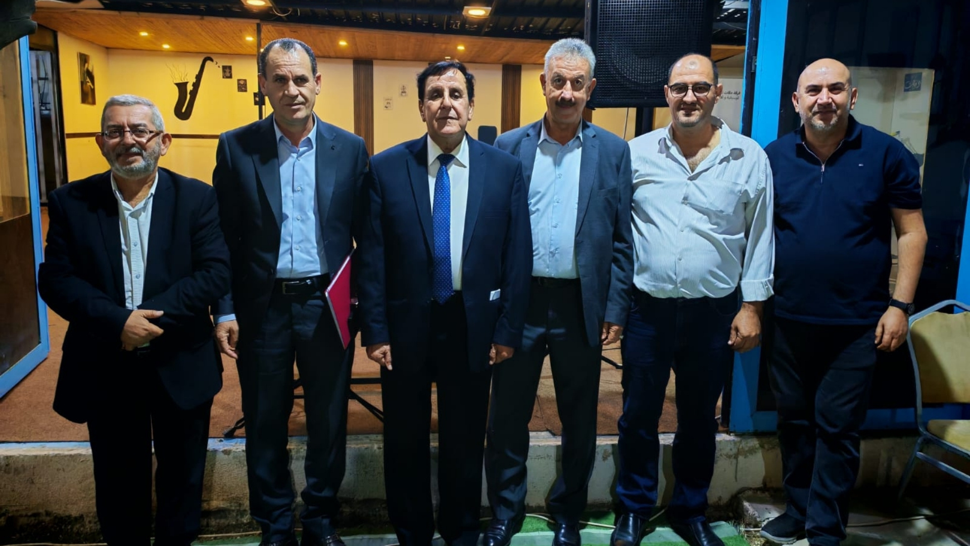 ندوة أدبية بعنوان " البدايات والتغيرات" في نادي الفنانين باربد