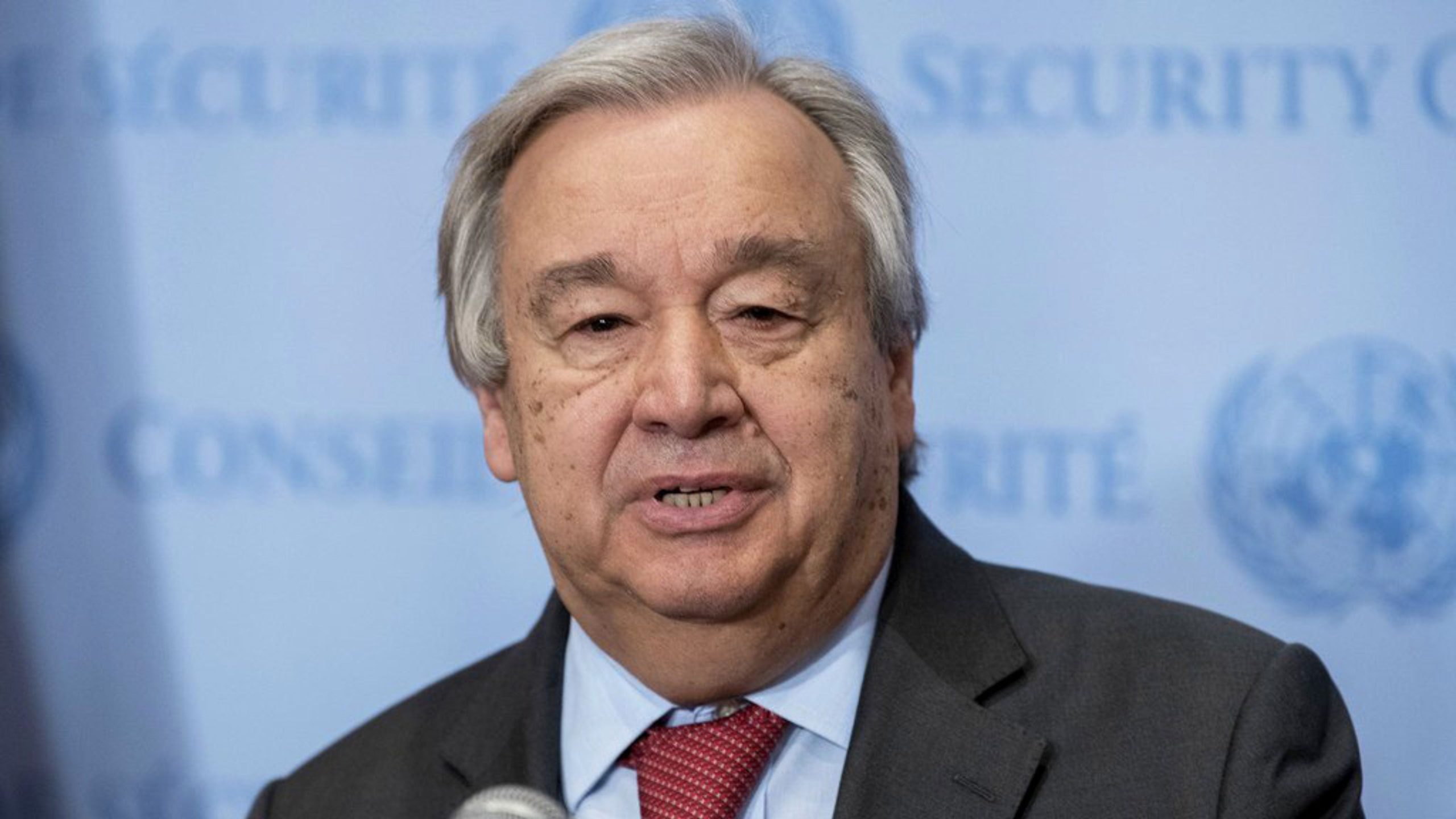 غوتيريش يحذر من خطورة تعطيل حركة الملاحة البحرية