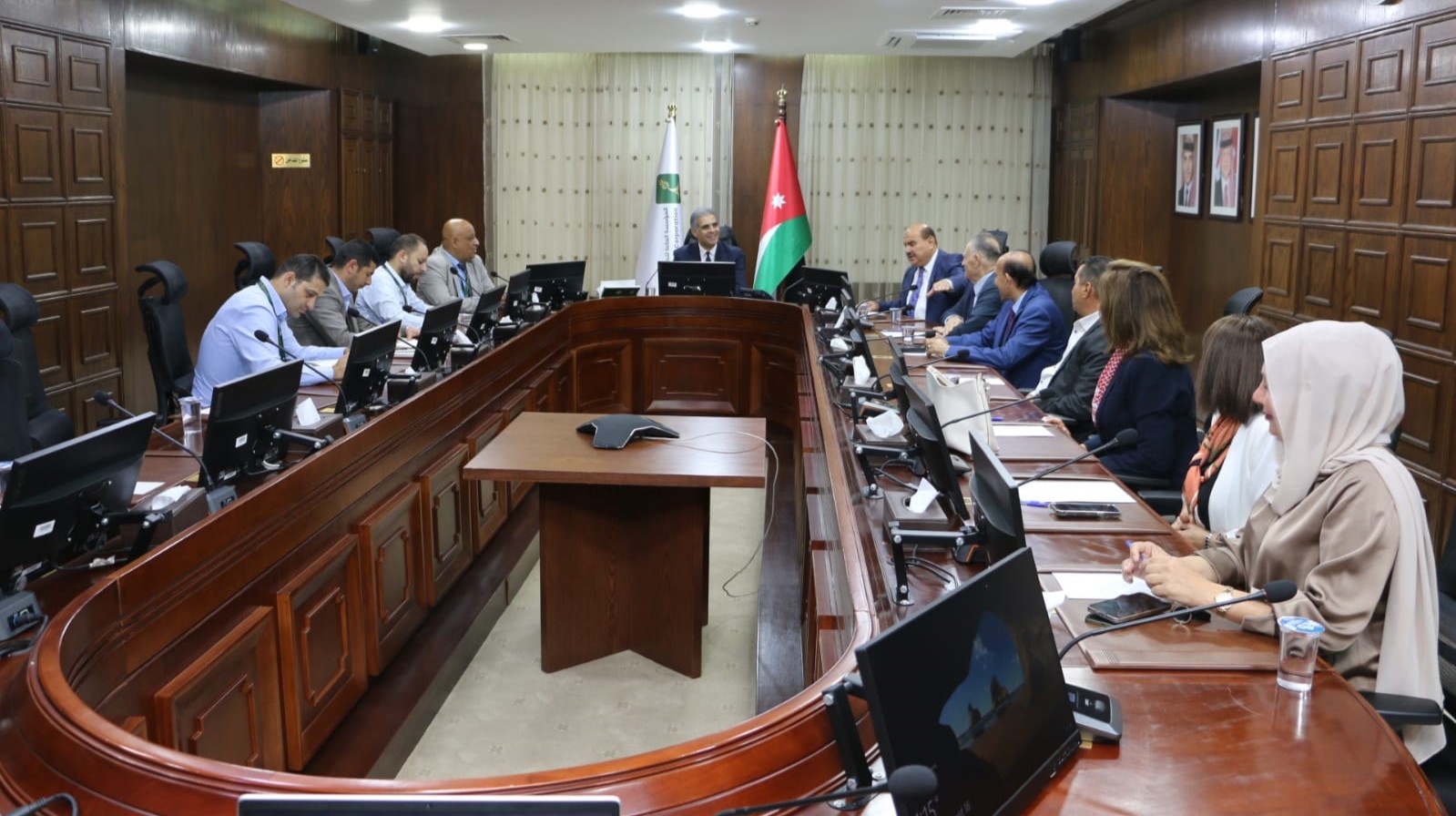 "الضمان" وملتقى النشامى يبحثان القضايا والمطالب التي تهم الأردنيين المغتربين