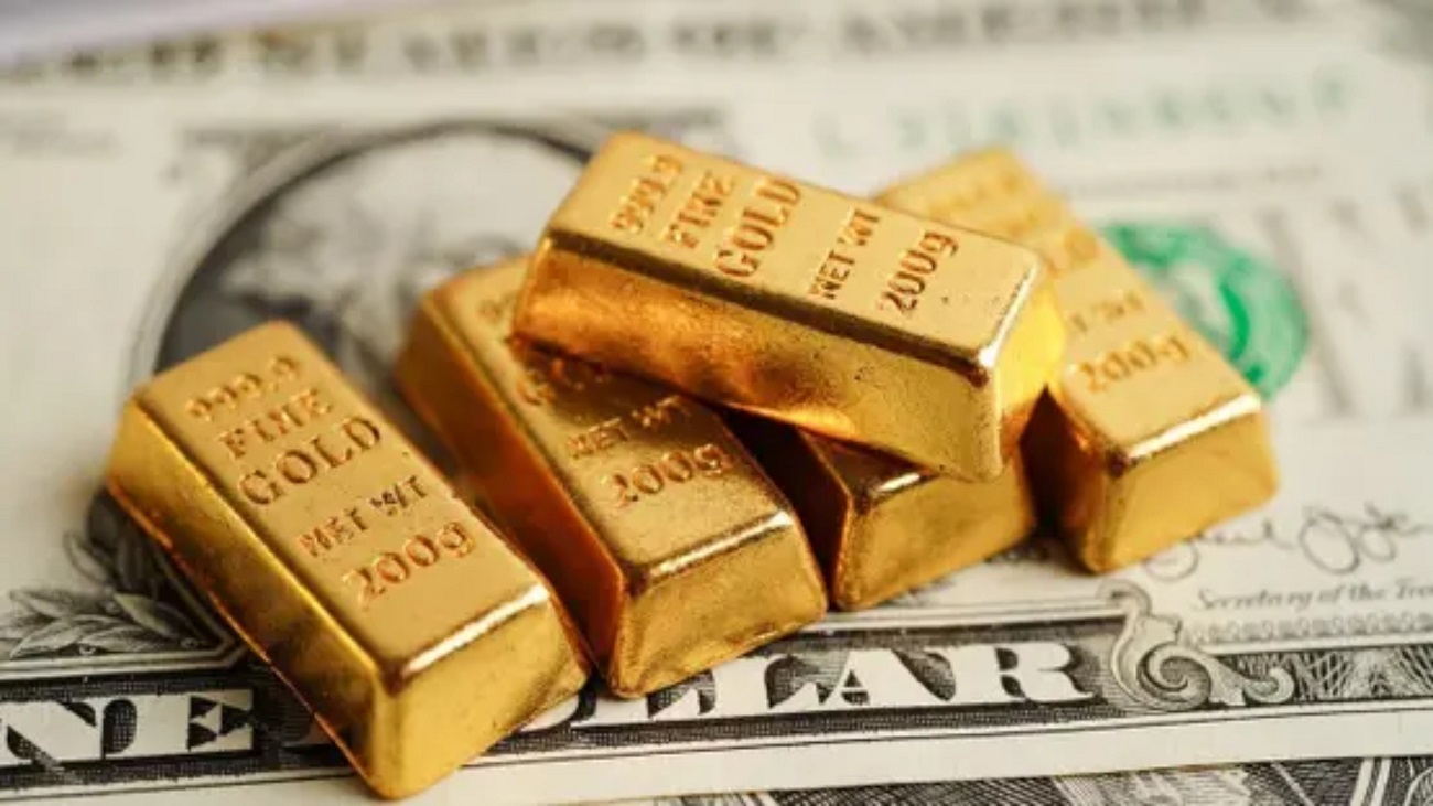 استقرار الذهب والنفط وانخفاض الدولار عالميا