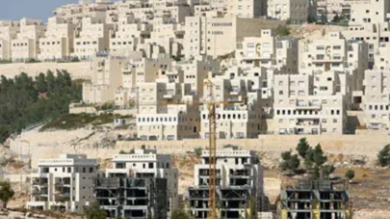 الاحتلال الإسرائيلي يعيد إقامة مستوطنة "غنيم" في جنين ويعتقل 26 فلسطينيا
