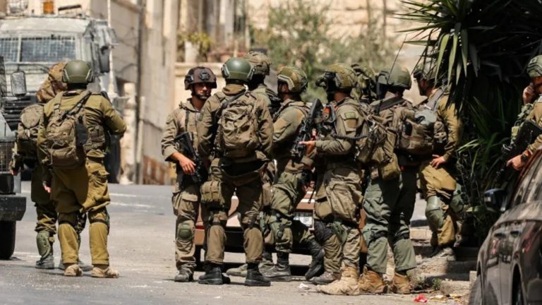 2256 اعتداء للاحتلال ومستوطنوه بحق الفلسطينيين خلال تموز الماضي