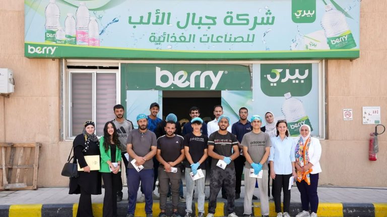 جلسة توعوية ضمن مشروع "قوة النقابات"