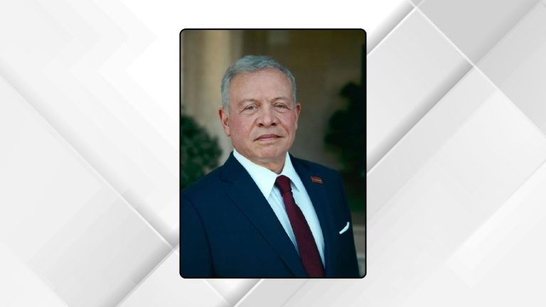 الملك يتلقى اتصالا هاتفيا من العاهل البحريني