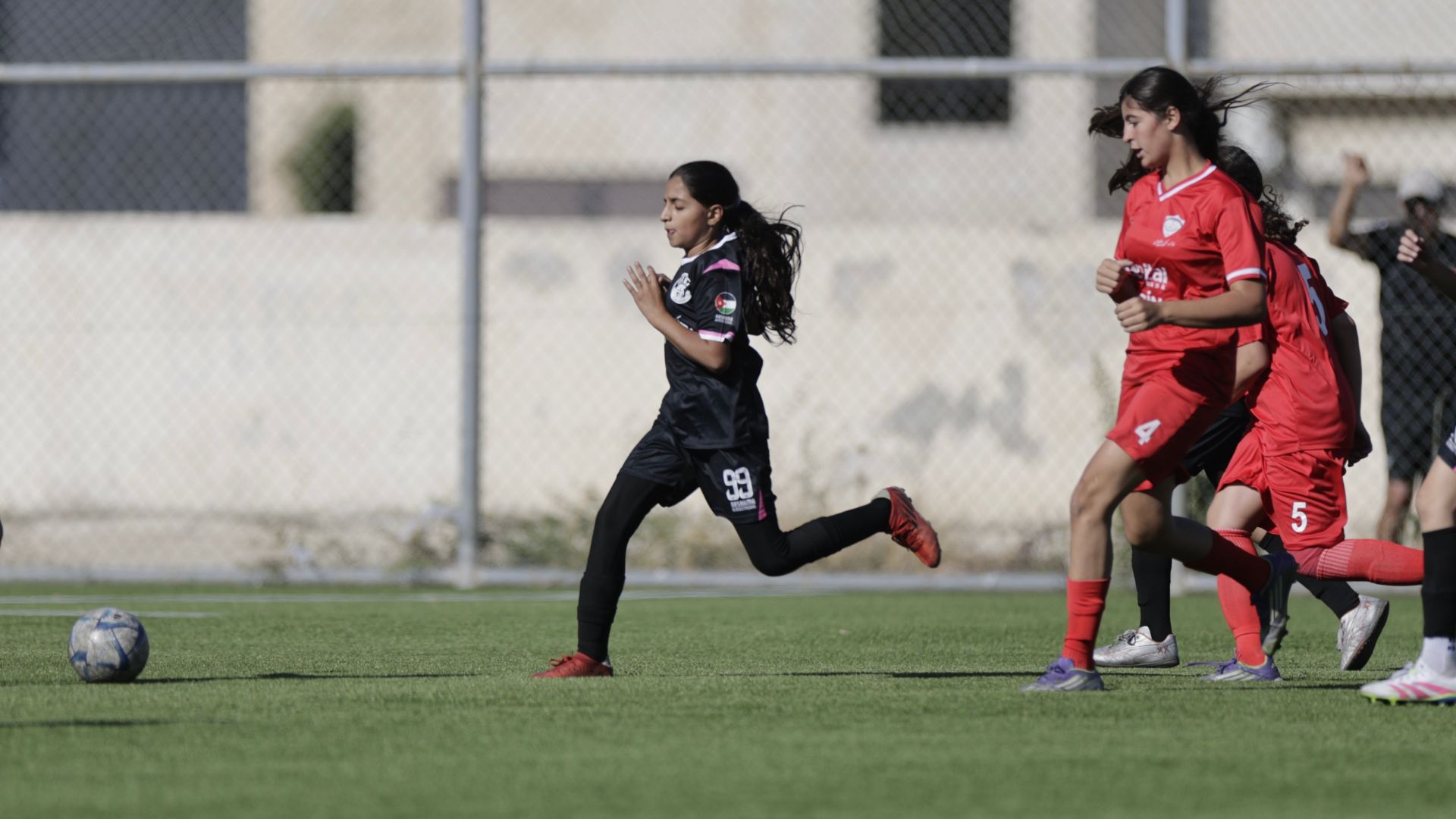 الاتحاد ينفرد بصدارة دوري الناشئات