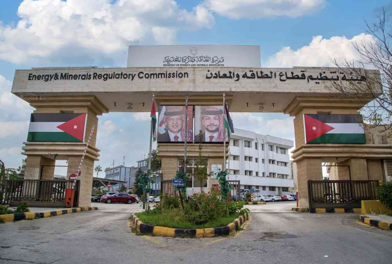 تحديد تعرفة بند فرق أسعار الوقود لشهر أيلول بقيمة صفر