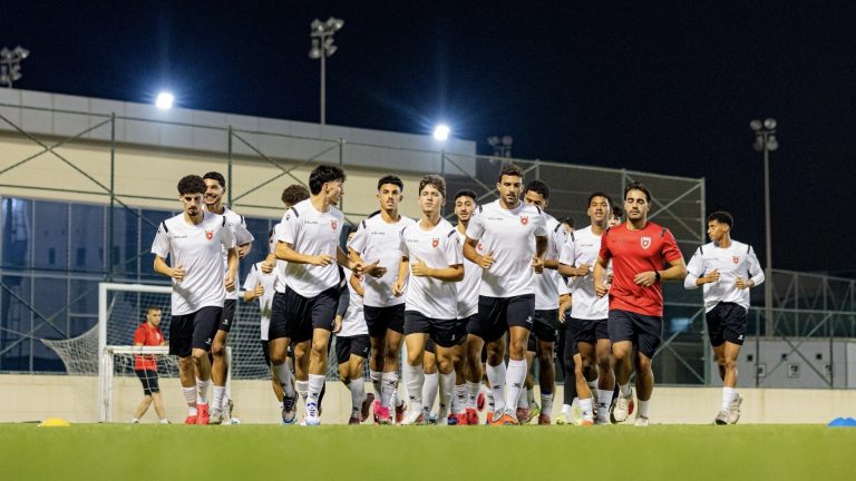 المنتخب الوطني لكرة القدم تحت 20 عاماً يباشر تدريباته بالبحرين تأهباً للتصفيات الآسيوية
