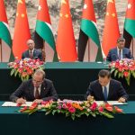 الملك والرئيس الصيني يشهدان توقيع اتفاقيات ومذكرات تفاهم بين البلدين