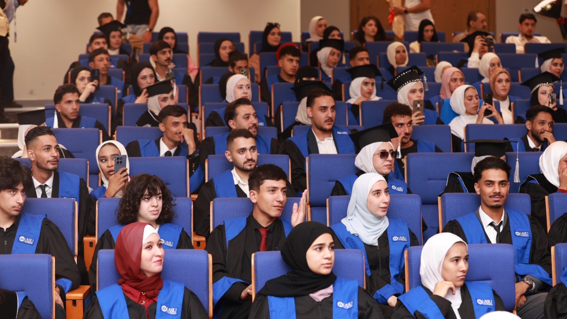 "الآفاق "تحتفي بتخريج الفوج الأول من منحة الكالوتي لأبناء منتفعي المعونة