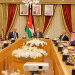 "سياحة الأعيان" تبحث خطط الطيران لتنشيط السياحة