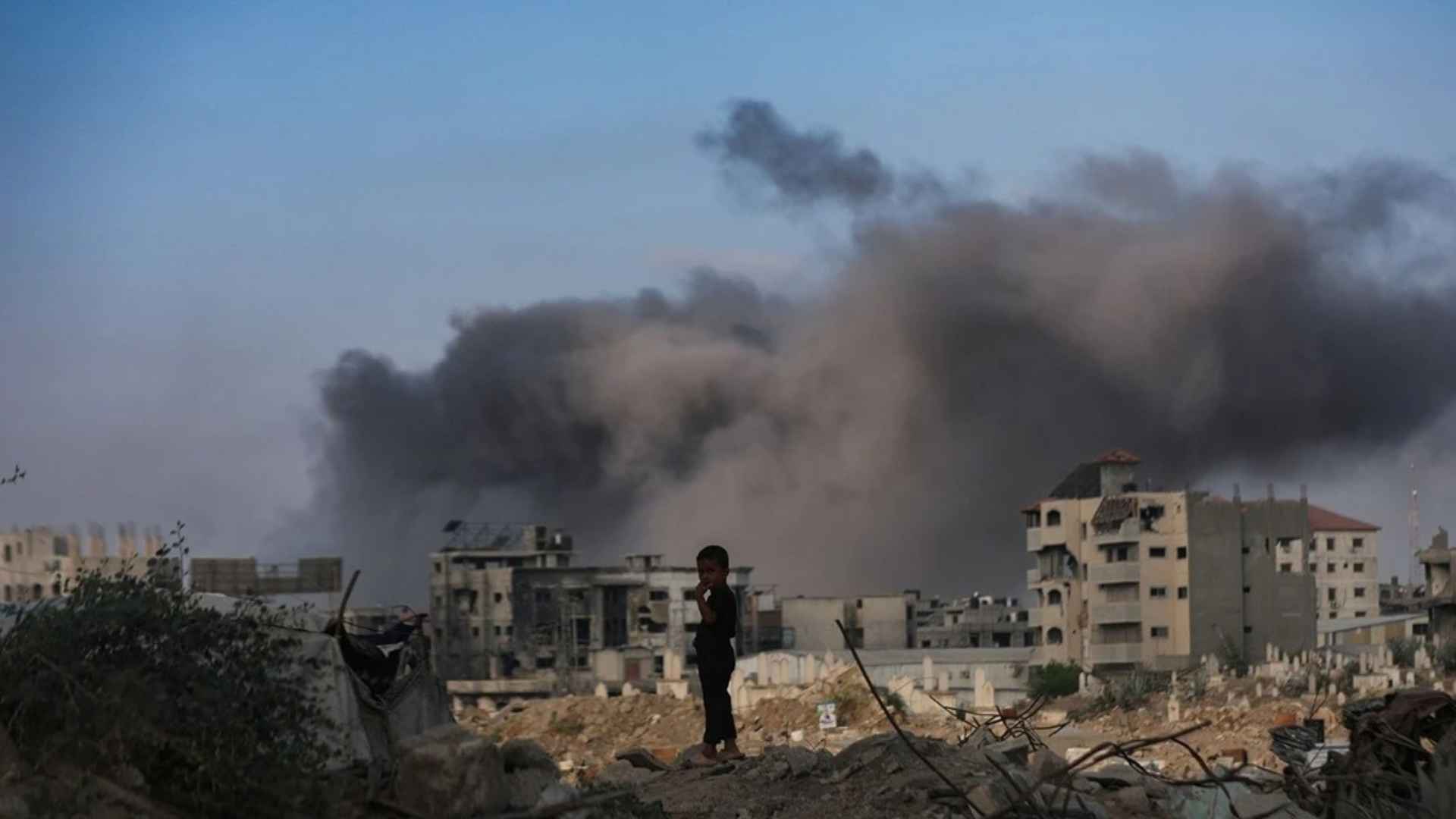 غزة: 9 مصابين في قصف إسرائيلي على خانيونس