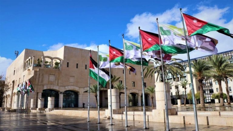 أمانة عمان: التعيينات بوظيفة "عامل وطن" موقوفة منذ 2019