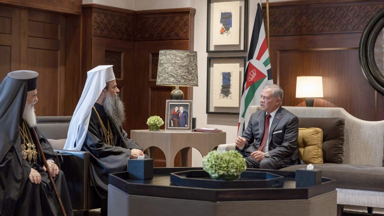 الملك يستقبل بطريرك بلغاريا ومتروبوليت صوفيا