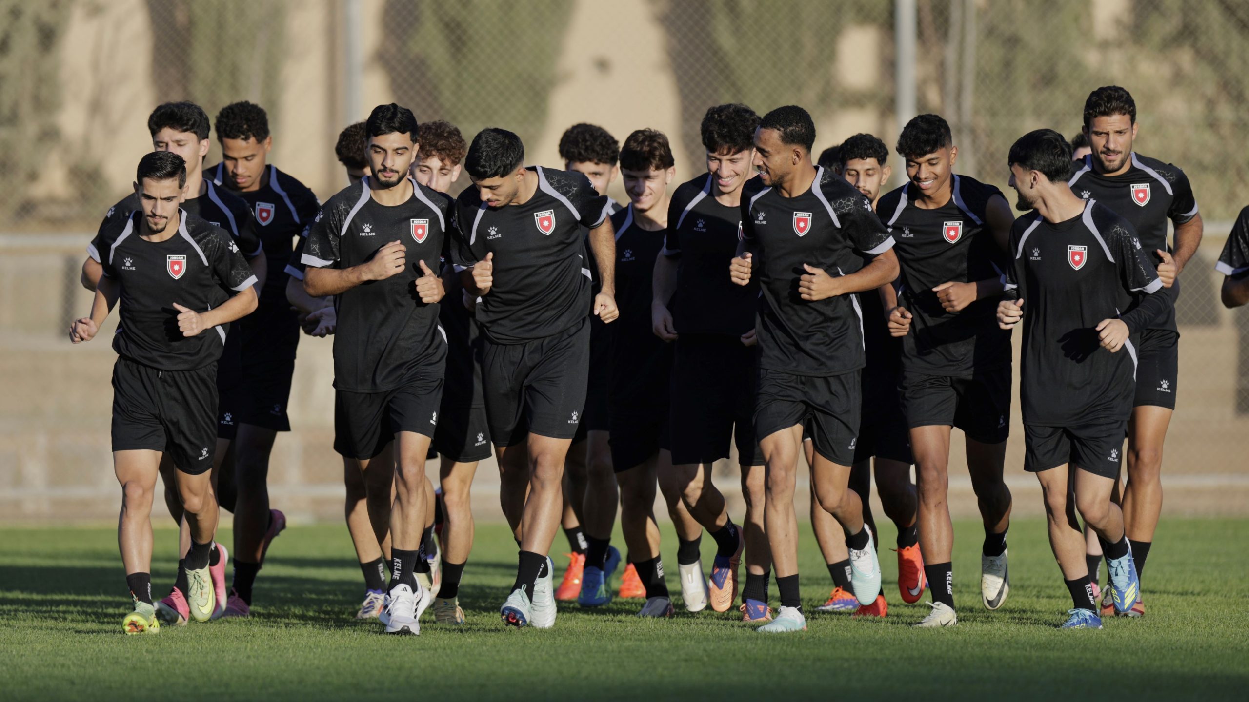 منتخب كرة القدم تحت 23 عاما يقيم معسكراً تدريبياً في تونس