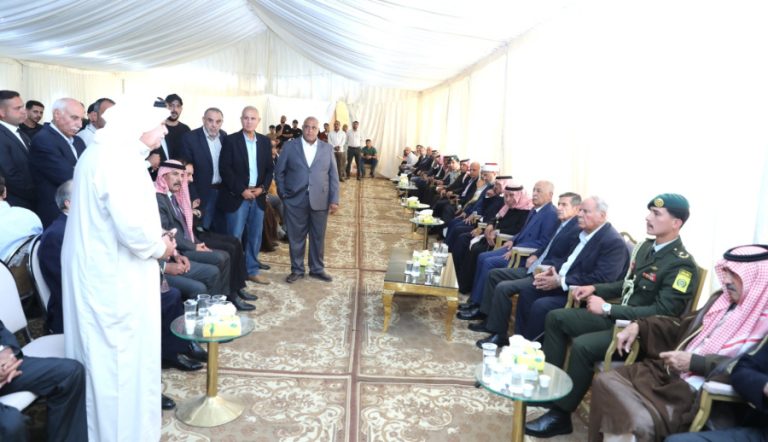 الديوان الملكي يعزي قبيلتي العبادي والعدوان (صور)