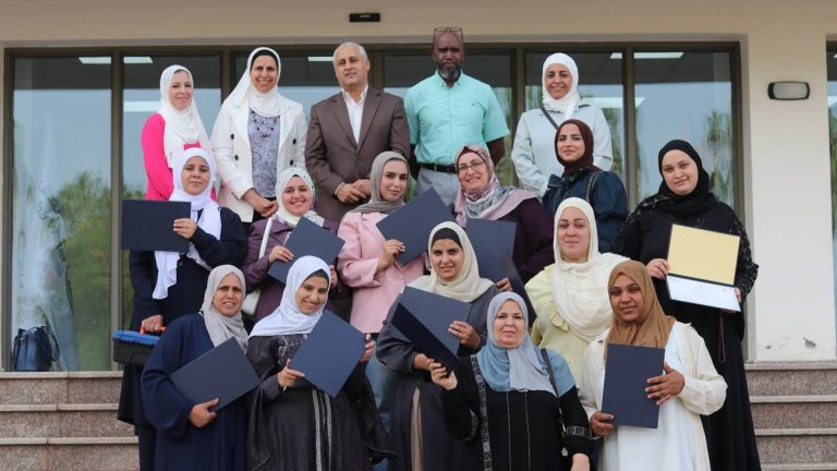 تخريج فوج "حكيمات المياه" في العقبة