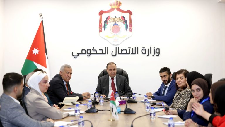 وزير الاتصال الحكومي: المبادرات الشبابية ركيزة أساسية في التنمية المستدامة